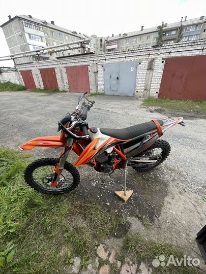 Мотоцикл Regulmoto Holeshot