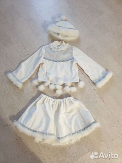 Новогодний костбм снегурочки 116р