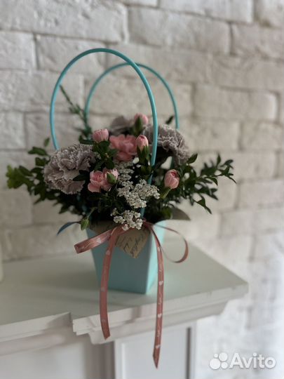 Цветы. Букеты из живых цветов