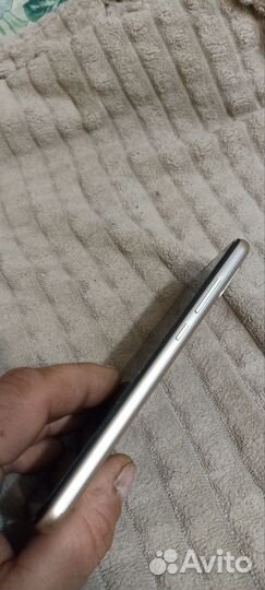 Xiaomi Mi A2 Lite Android One, 4/32 ГБ