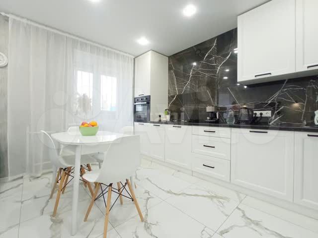 2-к. квартира, 63 м², 9/9 эт.