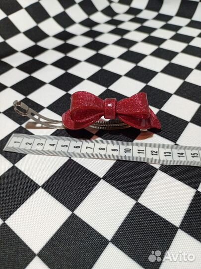 Заколка для волос