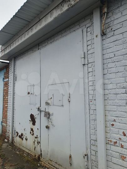 Гараж, > 30 м²