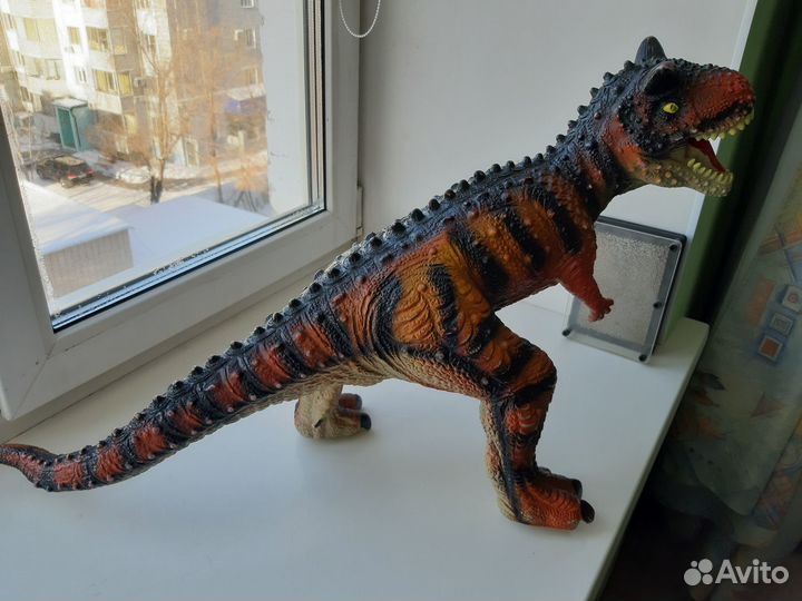 Игрушка динозавр большой огромный рычит