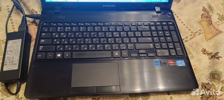 Ноутбук samsung np300e5c