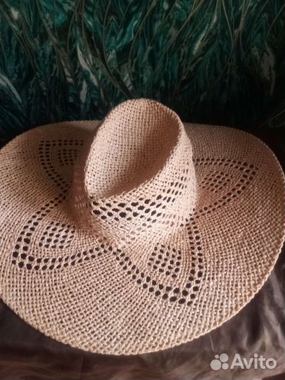 Шляпа женская соломенная