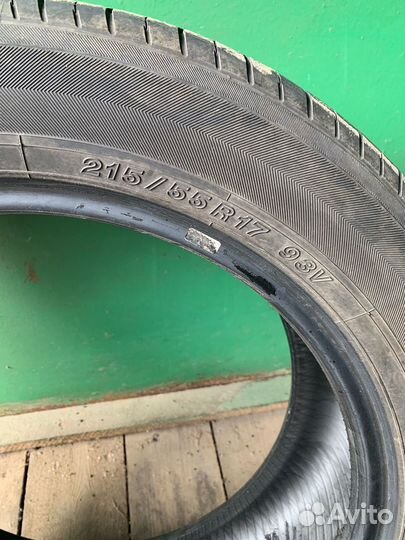 Yokohama E70B 215/55 R17 93V