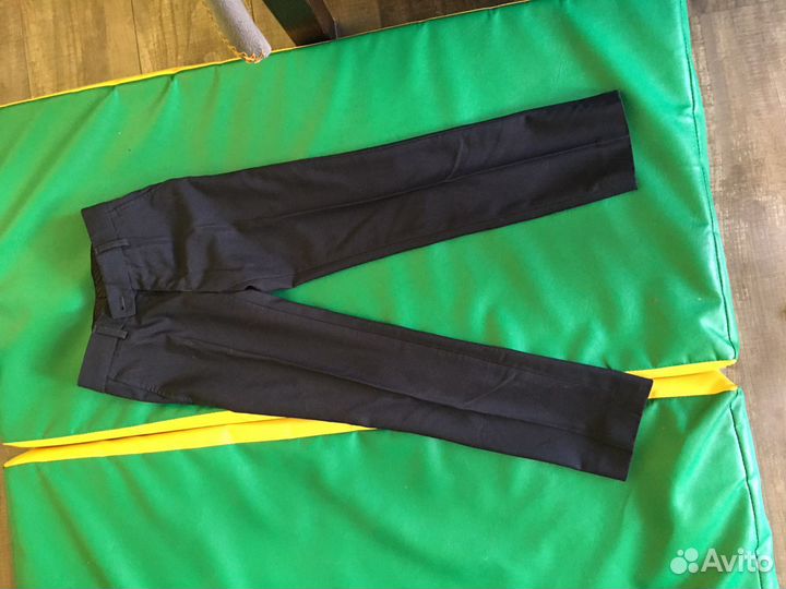 Пиджак 128 +брюки 2 шт + рубашки 3 шт. Sky Lake