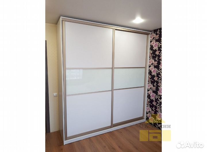 Дверный шкаф