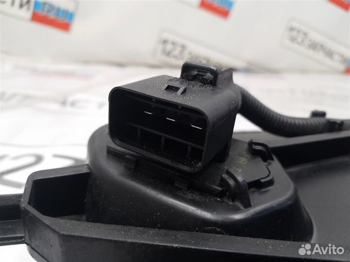 Диффузор радиатора в сборе Hyundai I30 FD G4GC