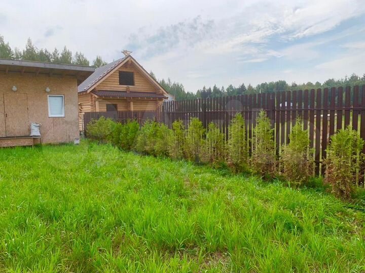 Дом 176 м² на участке 10,8 сот.