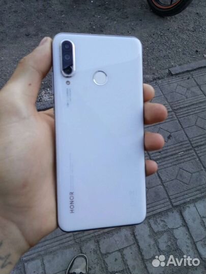 Мобильные телефоны