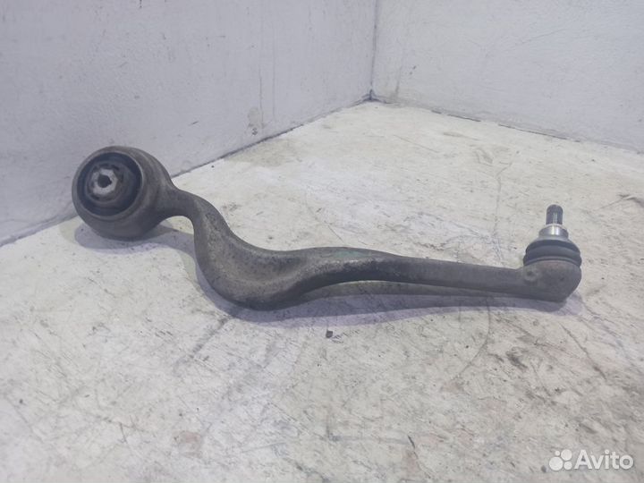 Рычаг передний левый нижний
