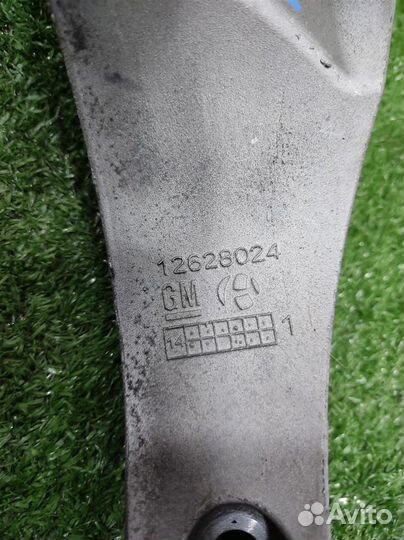 Кронштейн генератора Opel Antara 2014