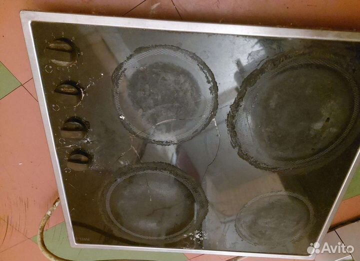 Утюг с парогенератором, плита, духовка