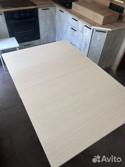 Стол кухонный раздвижной