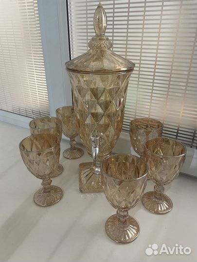 Лимонадница с краном