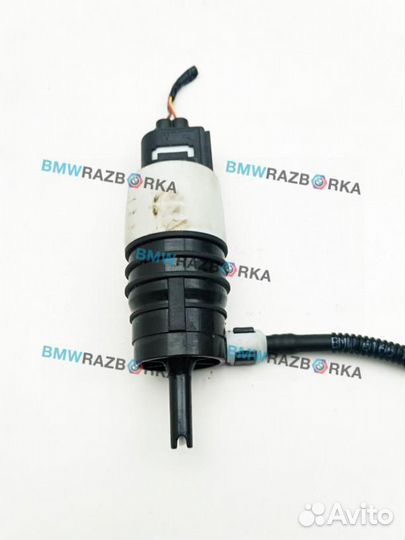 Насос (моторчик) омывателя стекла BMW 4 7298309