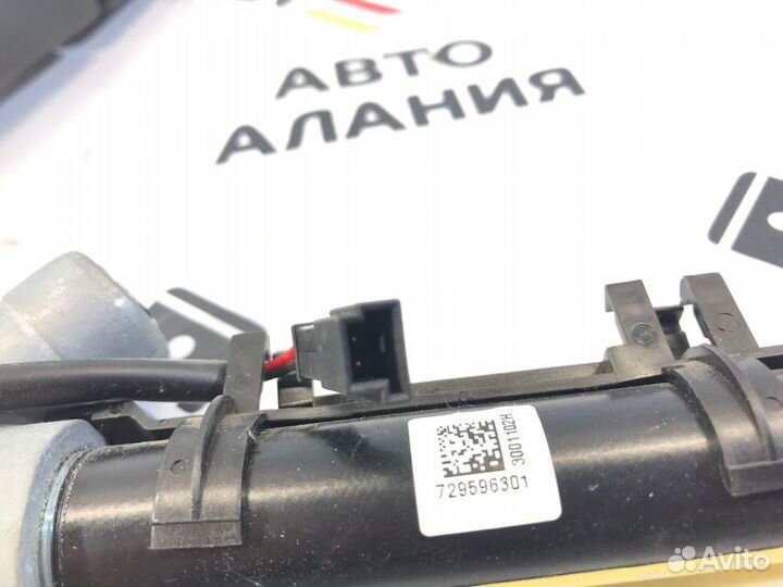 Ответная часть ремня безопасности передняя левая