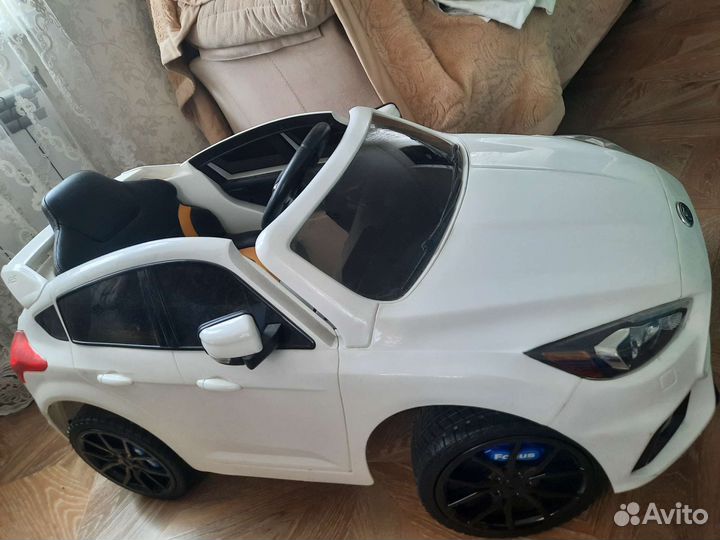Детский электромобиль новый