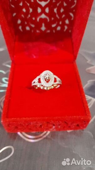 Бриллиантовое кольцо