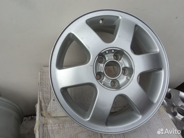 Диск литой Audi A3 6Jx15H2