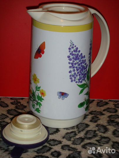 Термос Bohmann (1л) с клапаном