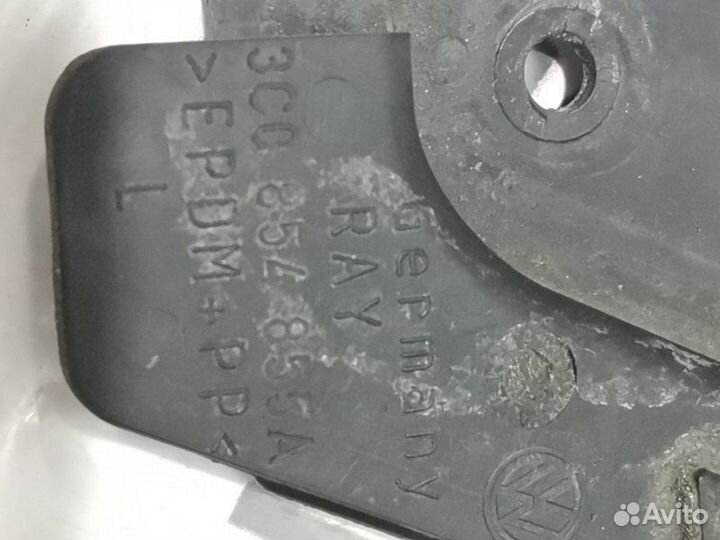 Накладка на порог (наружная) левая Volkswagen Pas