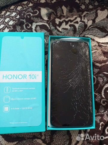 Телефон Honor 10i на запчасти