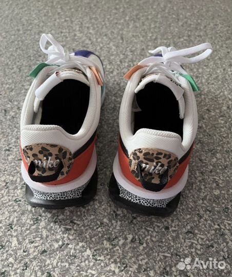 Кроссовки nike женские