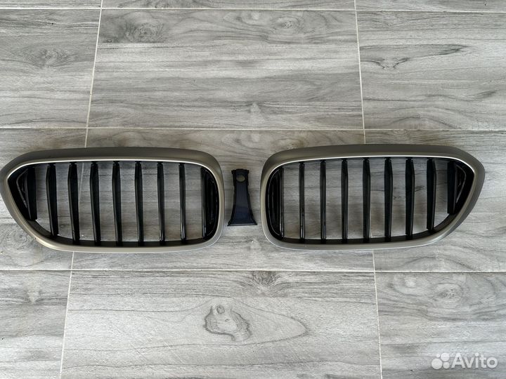 Решетка радиатора bmw g30 m550 cerium grey