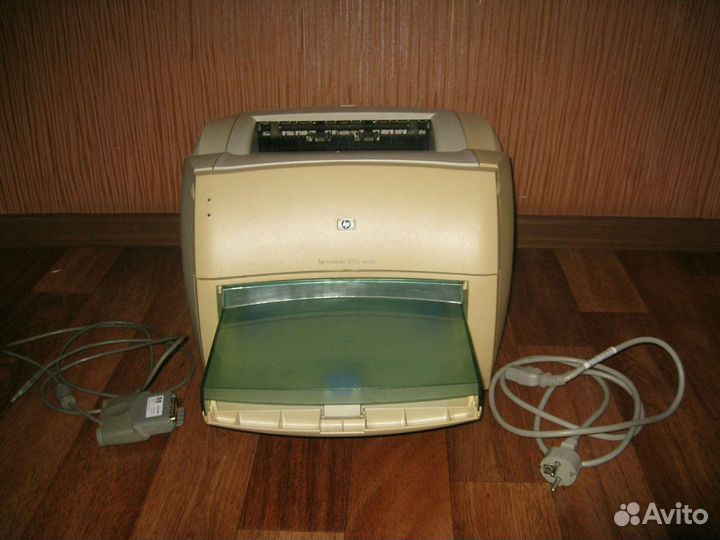Принтер hp LaserJet 1000 series