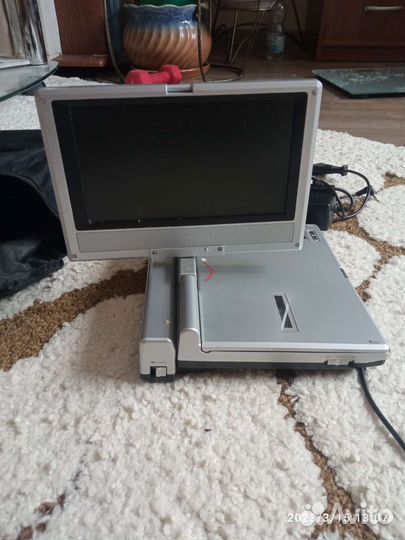 Портативный видеопроигрыватель