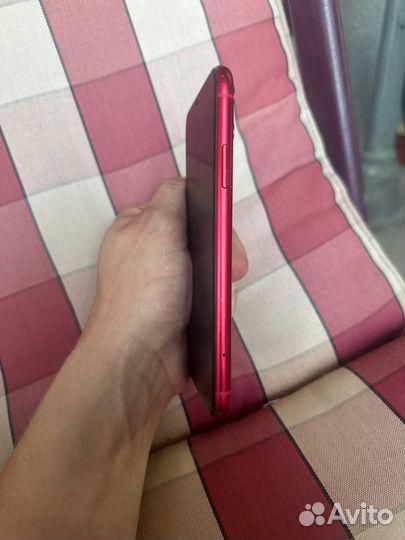 Телефон iPhone 11