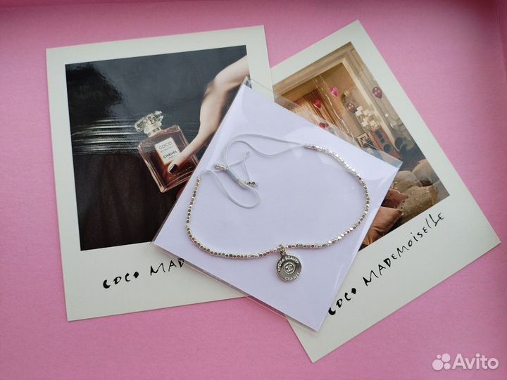 Браслетик и 2 открытки Chanel