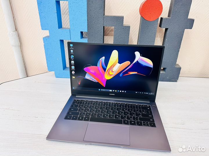 Ноутбук мощный, классный