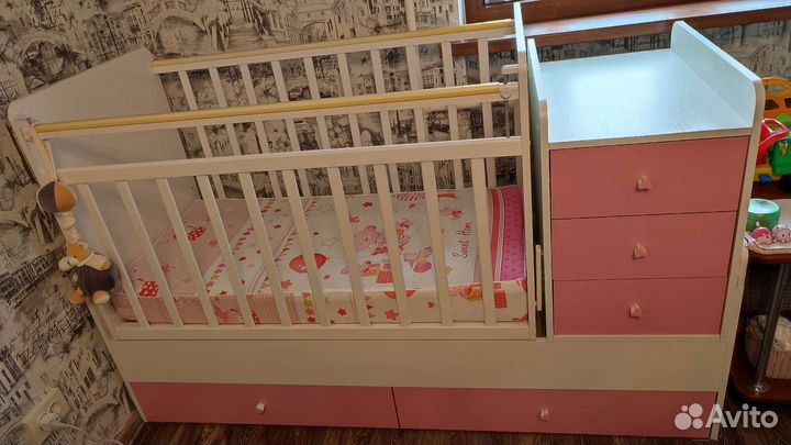 Детская кроватка трансформер с маятником