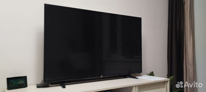 Телевизор LG 49uh603v