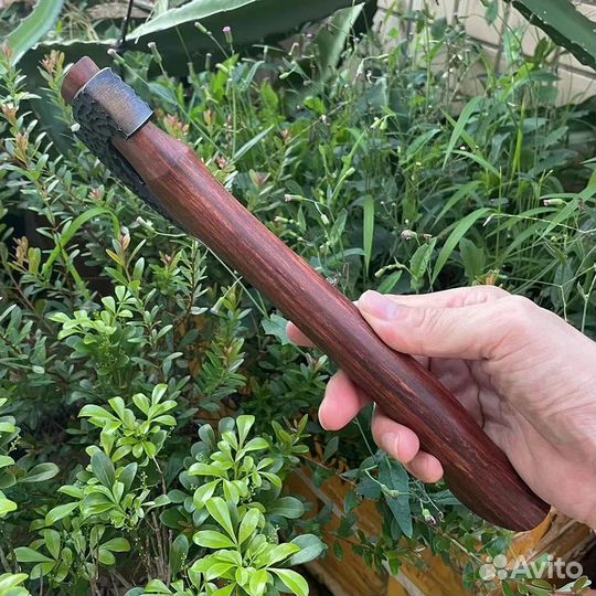 Топор для кемпинга