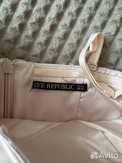 Вечернее платье 44