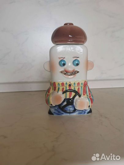 Фигурная бутылка. Штоф керамический. Новая