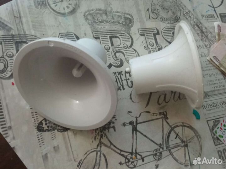 Гнездо водоприемного бака для кулера