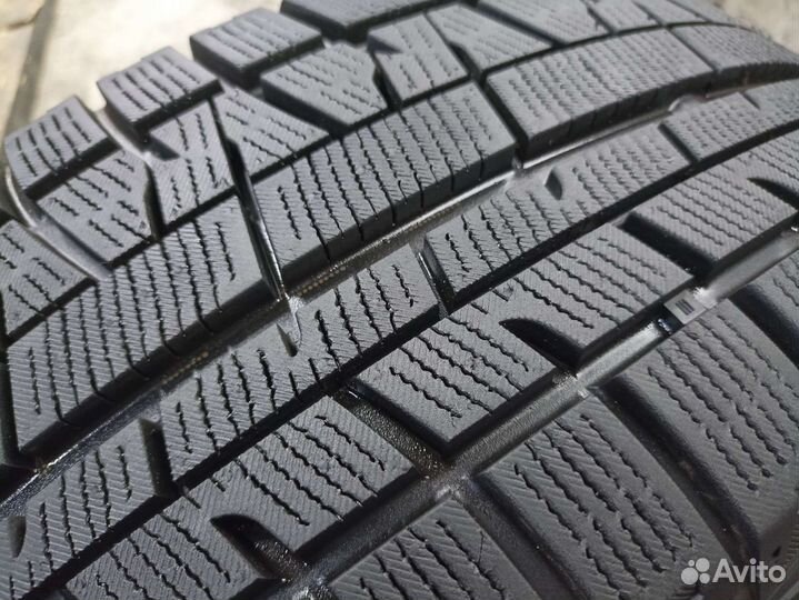 Yokohama Ice Guard IG50 215/55 R16