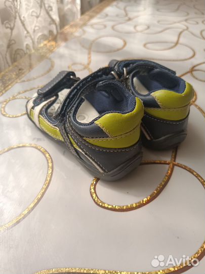 Сандалии chicco 19