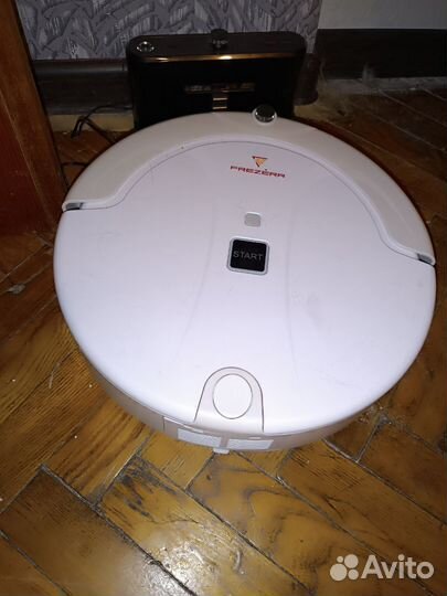 Робот пылесос