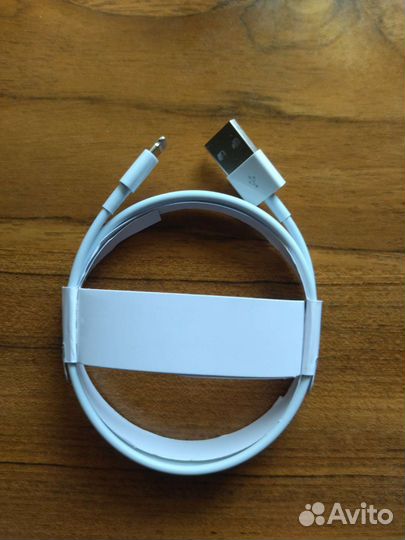 Зарядка на iPhone не оригинал