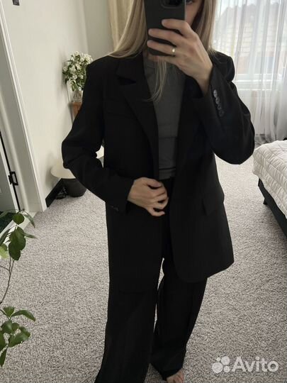 Брючный костюм женский, пиджак и брюки