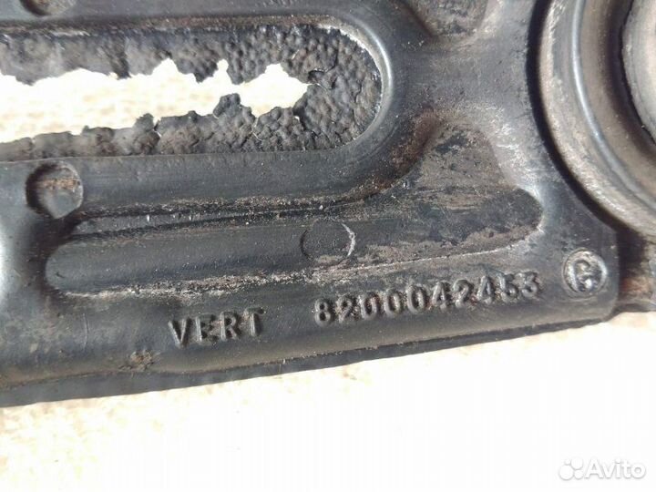 Опора двигателя Nissan Micra K12 CR12DE 2009