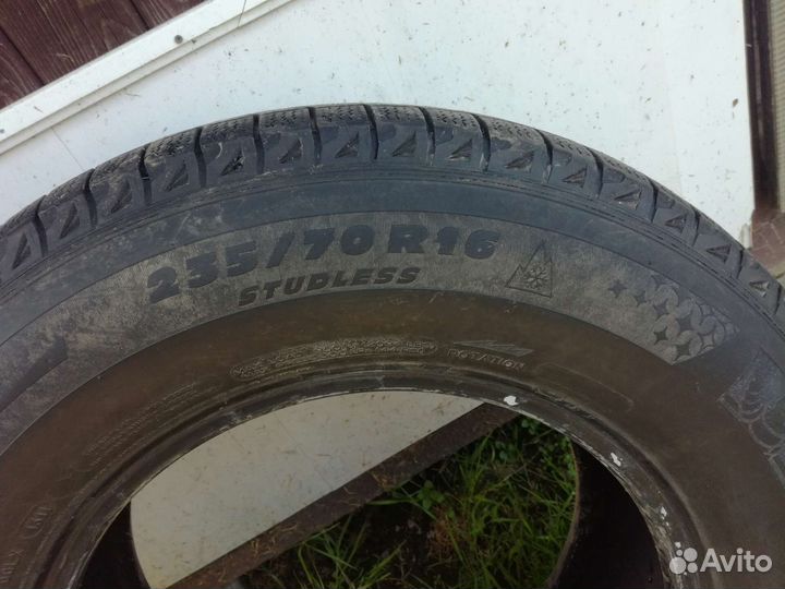 Michelin Latitude X-Ice 235/70 R16
