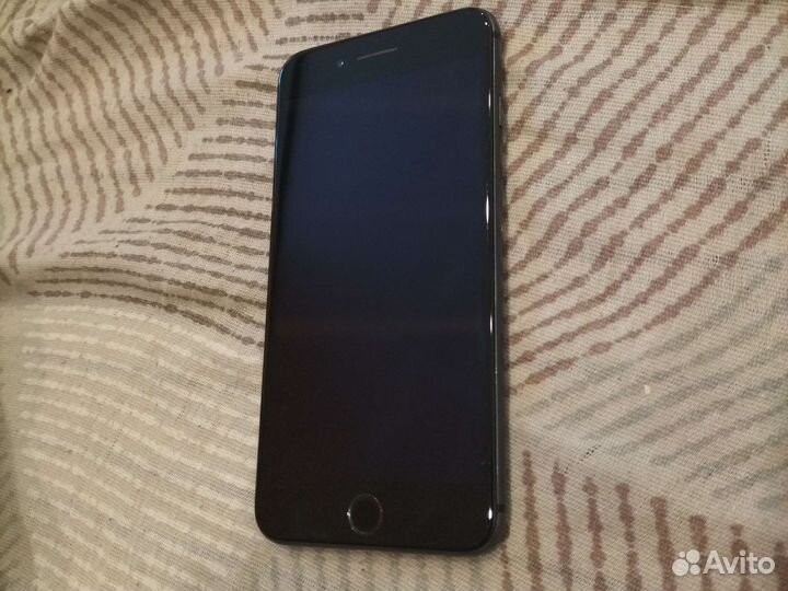 iPhone 8 plus (на запчасти)